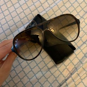 Ray-Ban Cats